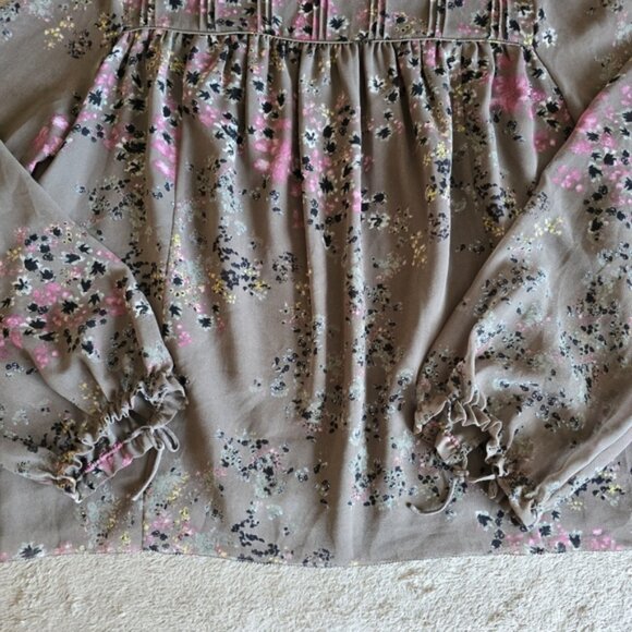 Aritzia Wilfred Lourdes Floral Blouse size small - Picture 12 of 13